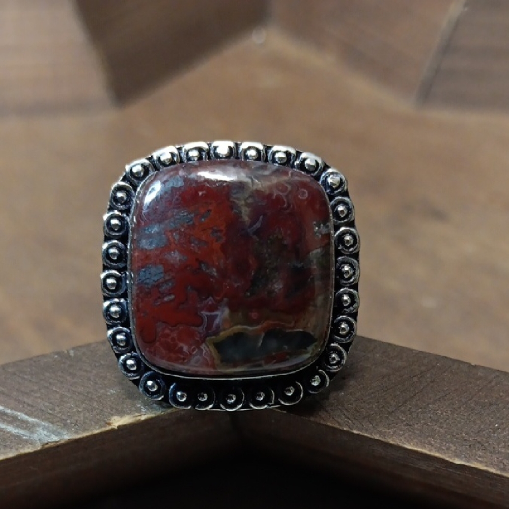 Elegant Red Stone Silver Ring